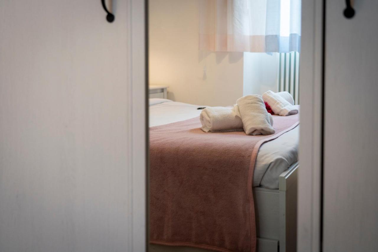 32 nero - Florence Apartment San Niccolò Esterno foto