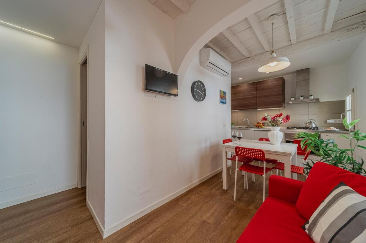 32 nero - Florence Apartment San Niccolò Esterno foto